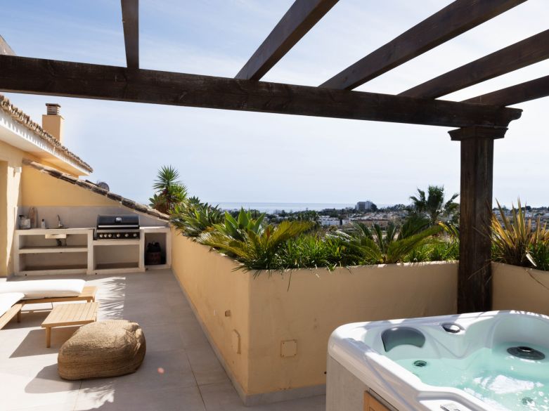 Atico duplex estilo escandinavo con 2 dormitorios