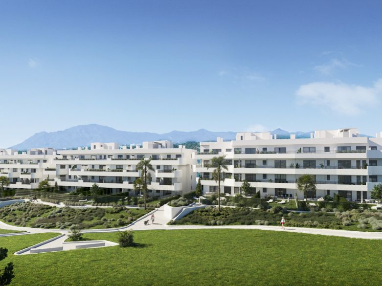 Modern Penthouse with Terrace and Views in Aranya, Estepona