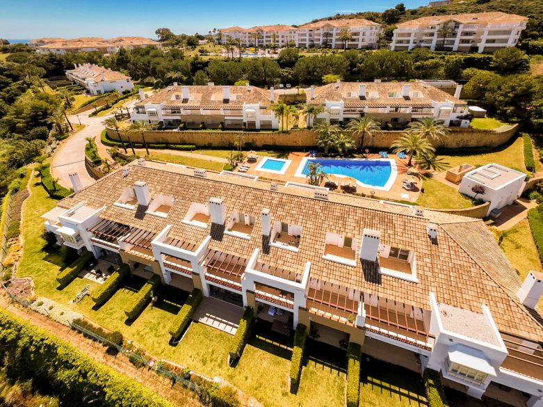 Elegant north east facing, three bedroom townhouse located in La Cala Golf, Mijas