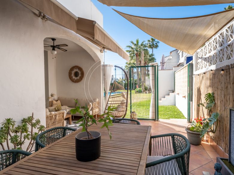 Stunning semi-detached house in Bel Air – official rental licence and 900m from the beach