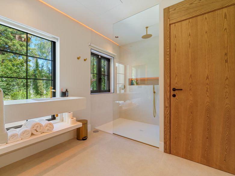 Exceptional one-level villa located beachside close to Puerto Banus!