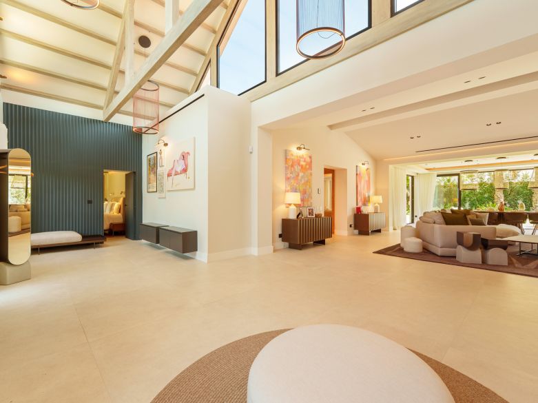 Exceptional one-level villa located beachside close to Puerto Banus!