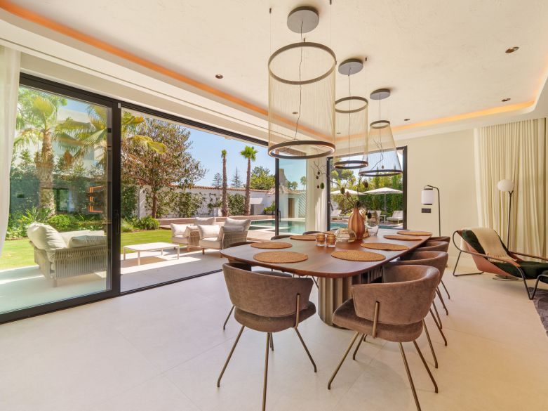 Exceptional one-level villa located beachside close to Puerto Banus!