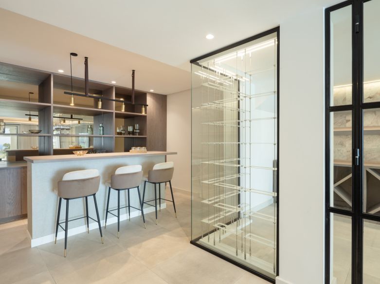 ¡Impresionante mansión que combina la arquitectura moderna con la tradicional andaluza en El Madroñal!