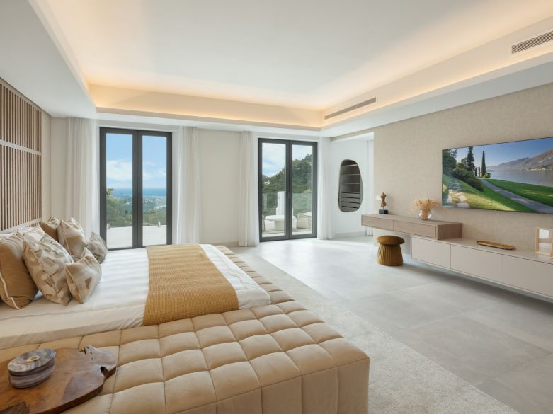 ¡Impresionante mansión que combina la arquitectura moderna con la tradicional andaluza en El Madroñal!