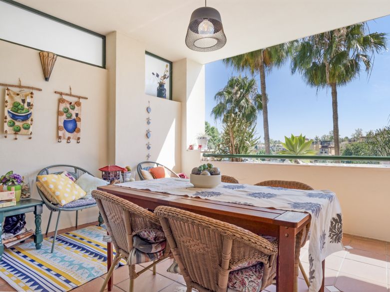 Large first floor apartment in Guadalcántara, San Pedro de Alcántara