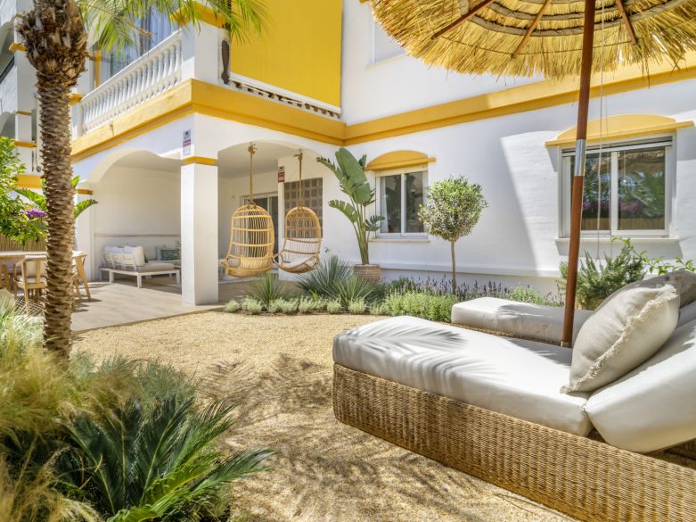 Refurbished ground floor apartment in La Dama de Noche, walking distance to Puerto Banus!
