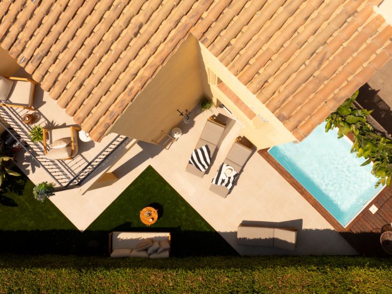 Vida de lujo junto a la playa a pasos de Puerto Banús