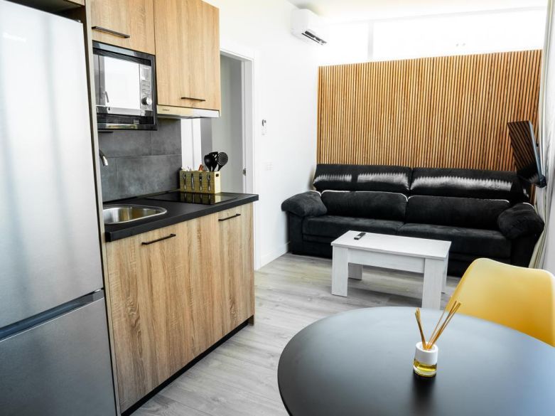 Investor’s Dream: High-Yield Duplex Penthouse Business Opportunity