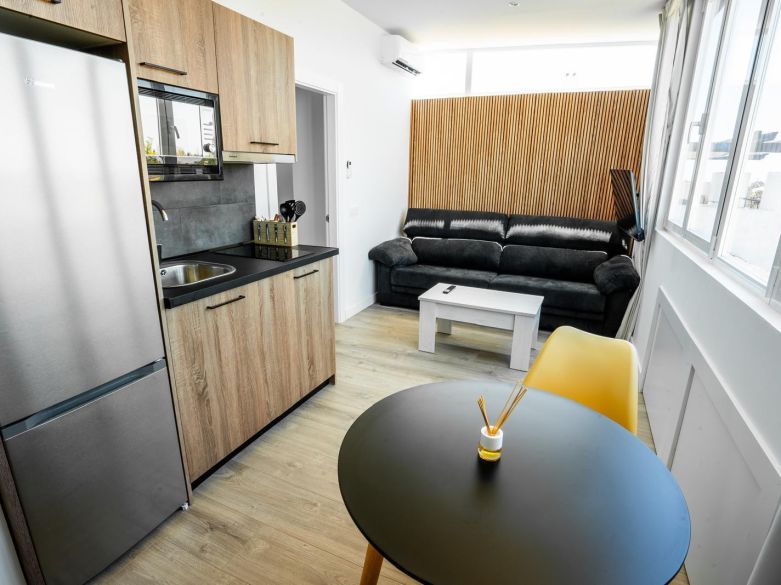 Investor’s Dream: High-Yield Duplex Penthouse Business Opportunity