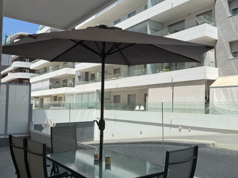 Apartamento en planta baja de 2 dormitorios en Nueva Andalucía