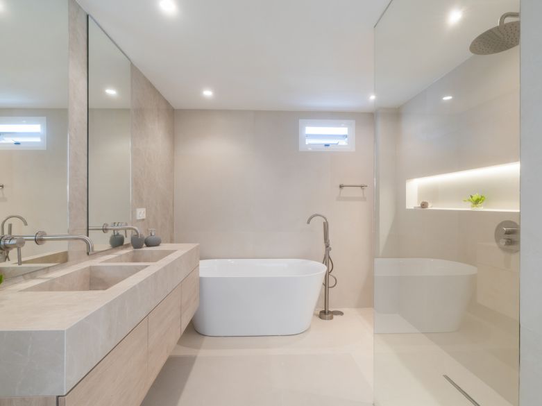 Walk to Everything – Stylish Beachside Duplex Penthouse in San Pedro Playa