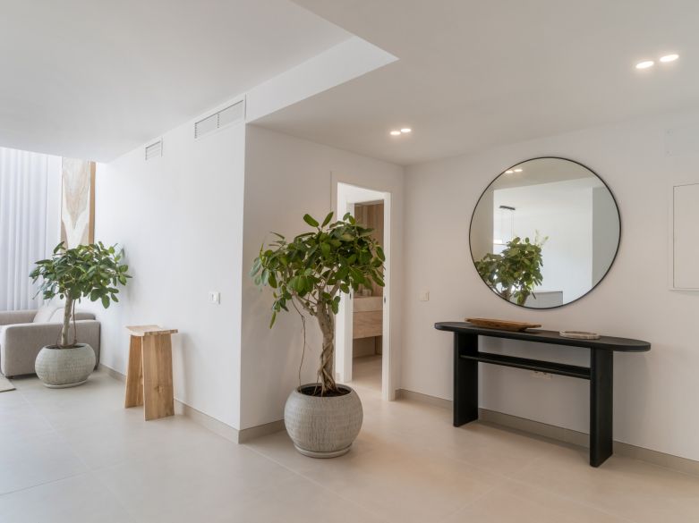 Walk to Everything – Stylish Beachside Duplex Penthouse in San Pedro Playa