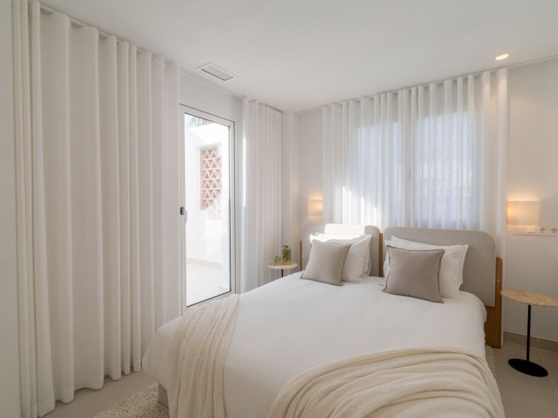Walk to Everything – Stylish Beachside Duplex Penthouse in San Pedro Playa