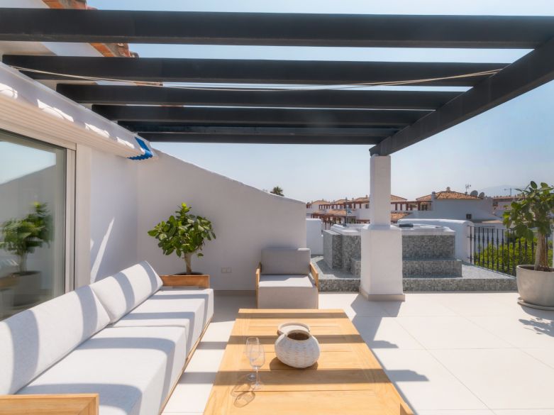 Walk to Everything – Stylish Beachside Duplex Penthouse in San Pedro Playa