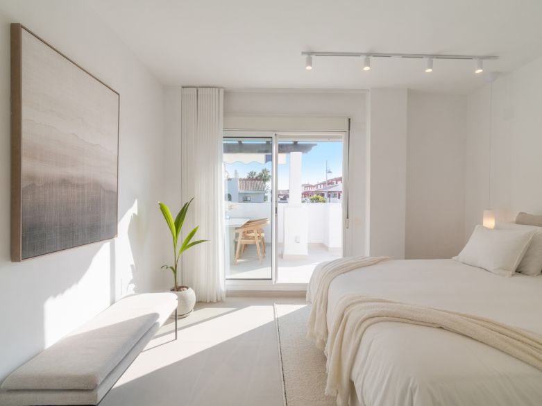 Walk to Everything – Stylish Beachside Duplex Penthouse in San Pedro Playa