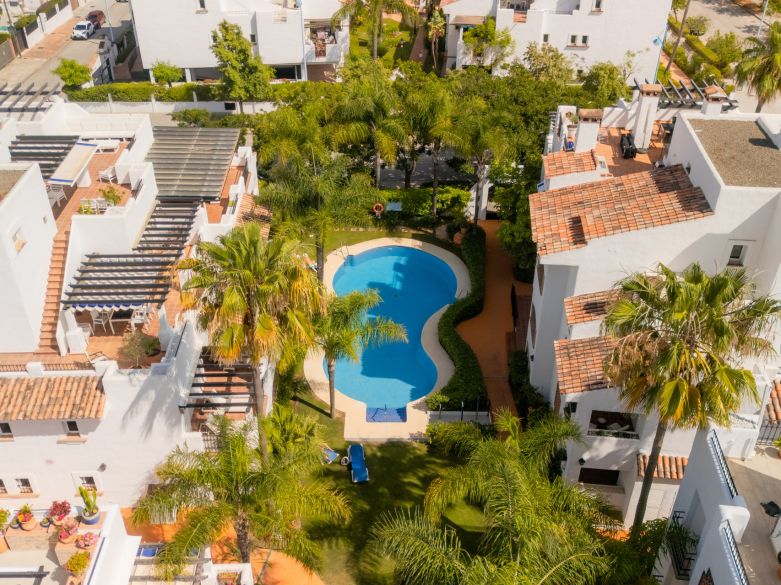 Walk to Everything – Stylish Beachside Duplex Penthouse in San Pedro Playa
