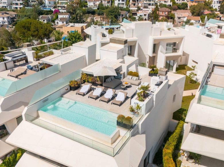 Turn-Key Luxury Villa in the Heart of Nueva Andalucía