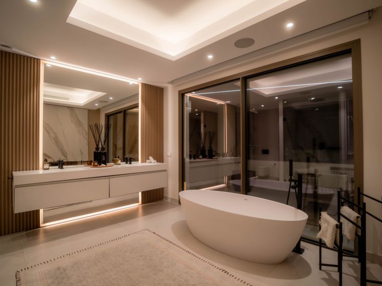 Villa de lujo llave en mano en el corazón de Nueva Andalucía