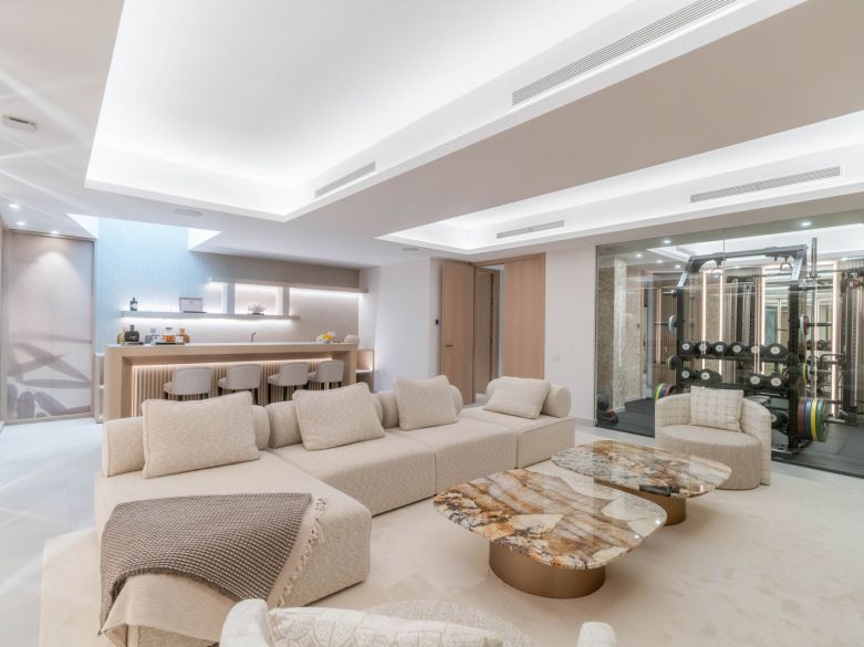 Villa de lujo llave en mano en el corazón de Nueva Andalucía