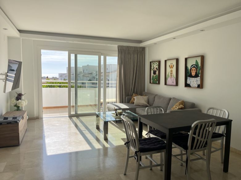 Apartamento de 3 dormitorios con vistas al mar