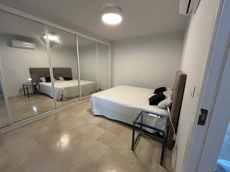 Apartamento de 3 dormitorios con vistas al mar