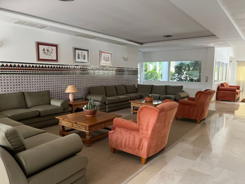 Apartamento de 3 dormitorios con vistas al mar