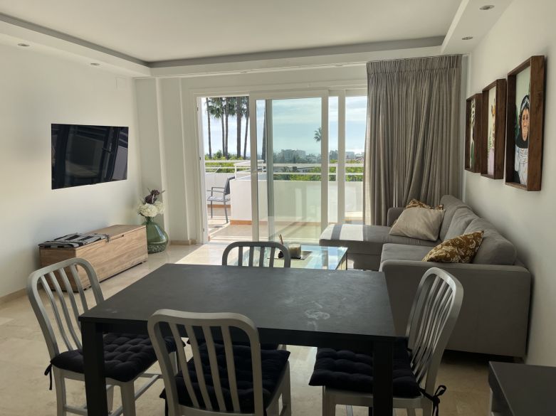 Apartamento de 3 dormitorios con vistas al mar