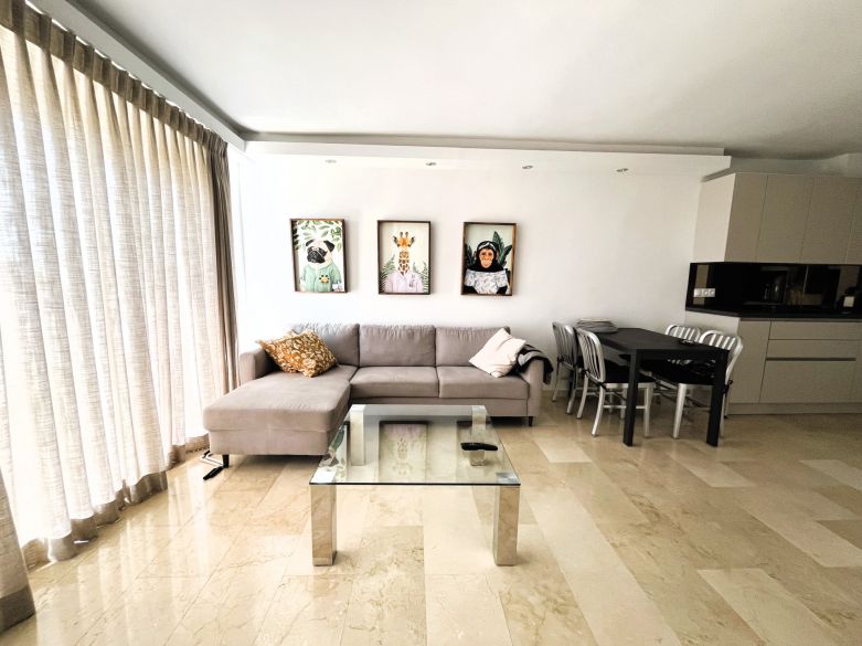 Apartamento de 3 dormitorios con vistas al mar