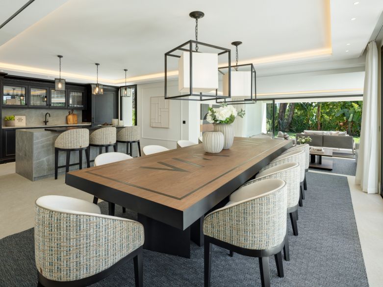 Obra maestra moderna en el Valle del Golf de Nueva Andalucía