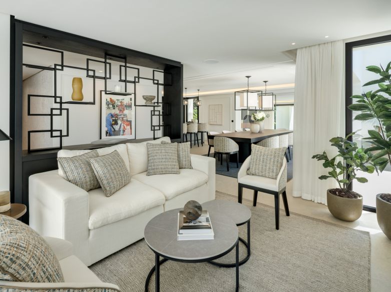 Obra maestra moderna en el Valle del Golf de Nueva Andalucía