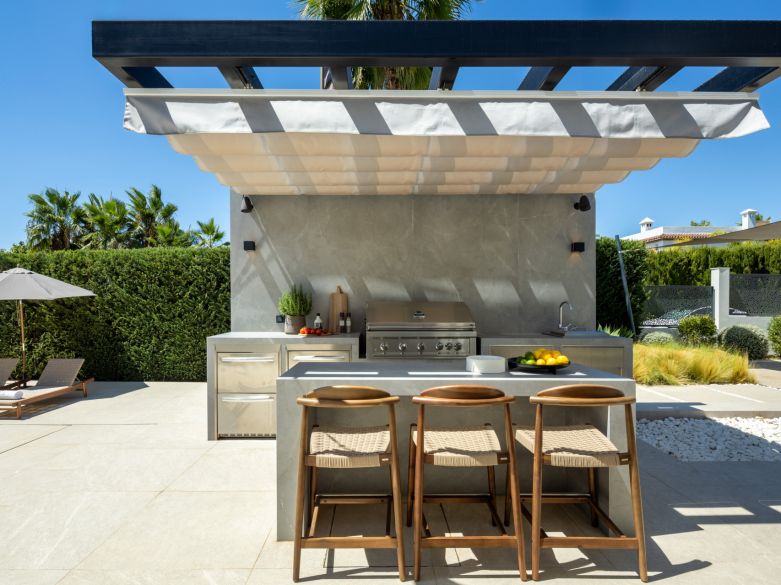 Obra maestra moderna en el Valle del Golf de Nueva Andalucía