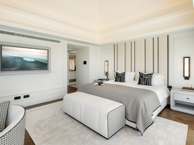 Obra maestra moderna en el Valle del Golf de Nueva Andalucía