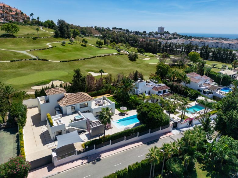 Obra maestra moderna en el Valle del Golf de Nueva Andalucía