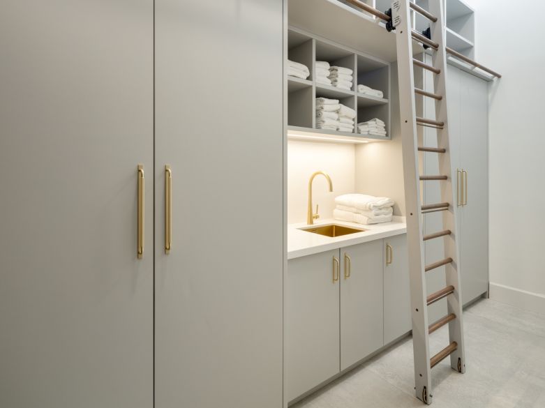 Obra maestra moderna en el Valle del Golf de Nueva Andalucía