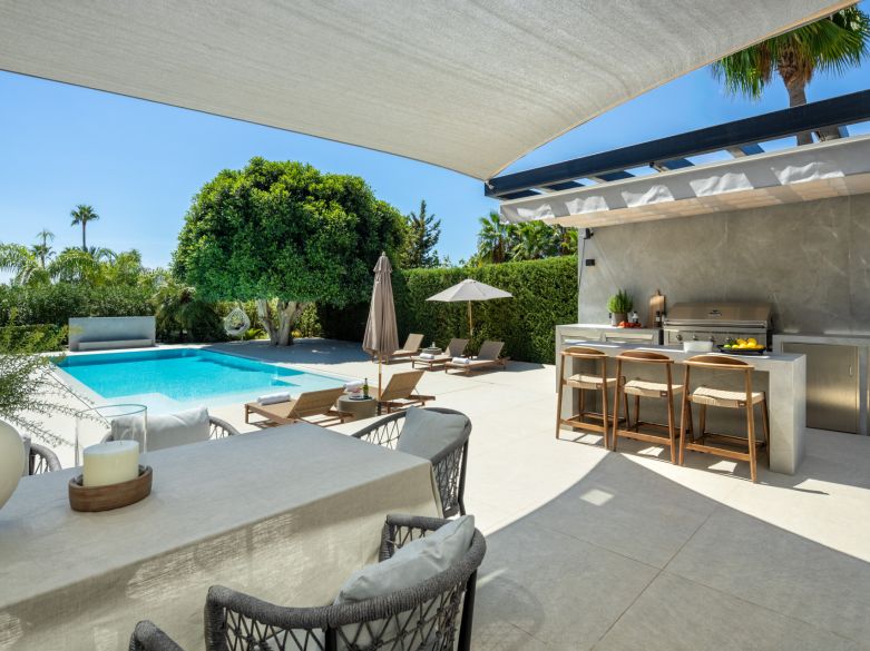 Obra maestra moderna en el Valle del Golf de Nueva Andalucía