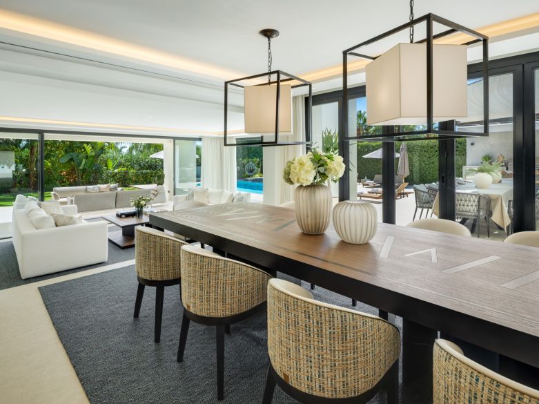 Obra maestra moderna en el Valle del Golf de Nueva Andalucía