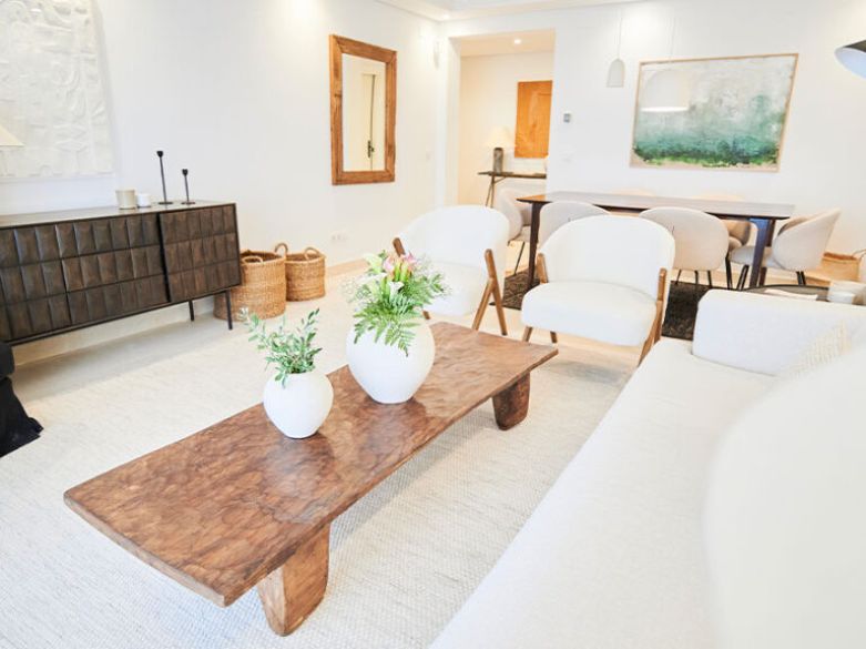 Unlived. Refurbished. Exceptional – Aloha’s Best Kept Secret