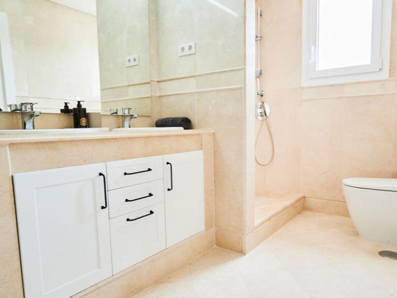 Unlived. Refurbished. Exceptional – Aloha’s Best Kept Secret