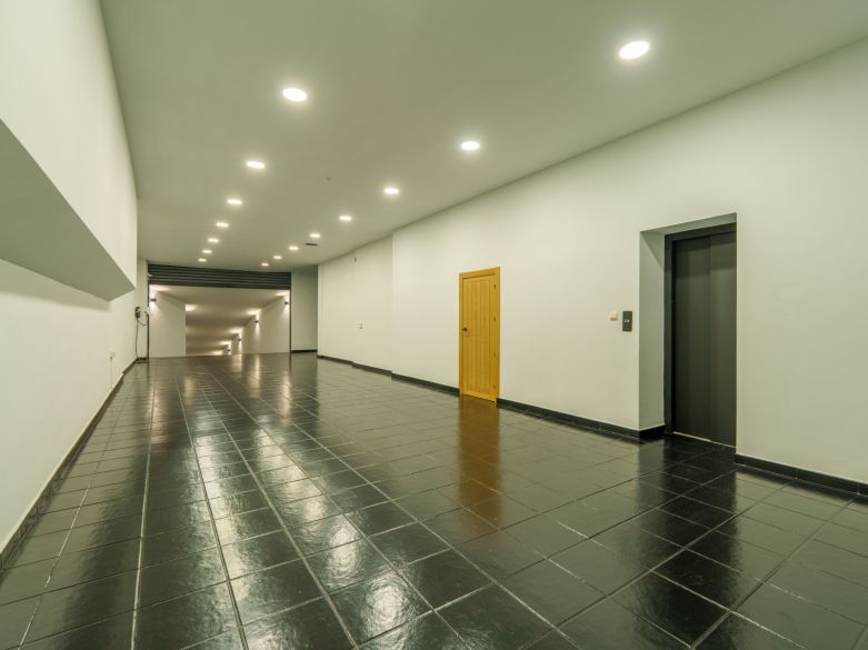 Excepcional villa a pasos de Puerto Banús y de campos de golf de clase mundial