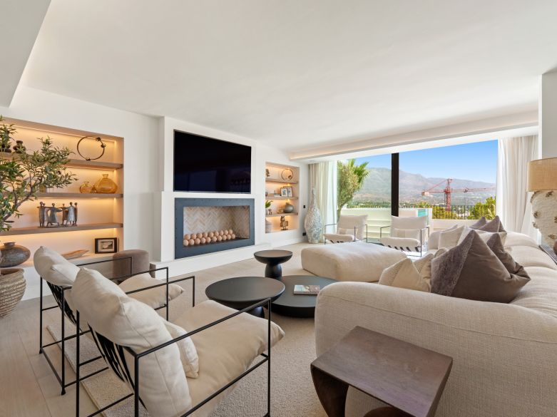 Excepcional villa a pasos de Puerto Banús y de campos de golf de clase mundial