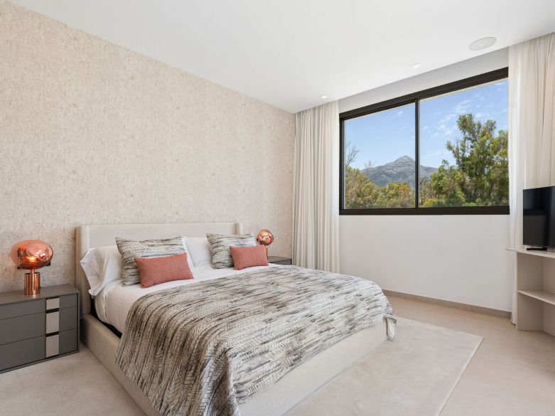 Lujo Mediterráneo Moderno en La Cerquilla, Nueva Andalucía