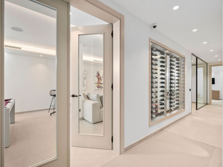 Lujo Mediterráneo Moderno en La Cerquilla, Nueva Andalucía