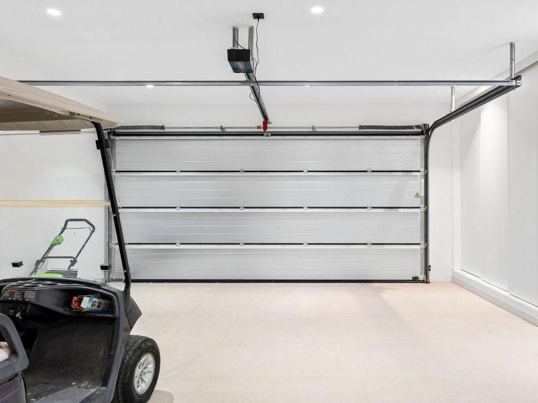 Lujo Mediterráneo Moderno en La Cerquilla, Nueva Andalucía