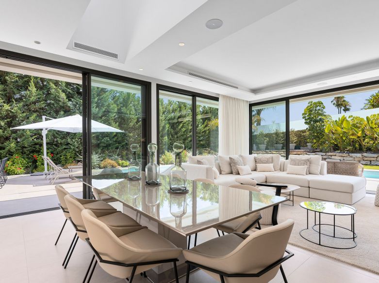 Lujo Mediterráneo Moderno en La Cerquilla, Nueva Andalucía