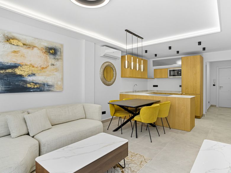 Excepcional apartamento de tres bedorom situado en una comunidad muy codiciada La Carolina Park, en la Milla de Oro de Marbella