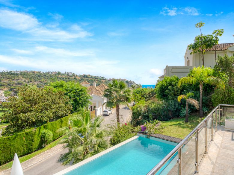 Spacious five bedroom, Villa located in the exclusive Los Arqueros Golf Resort in Benahavís