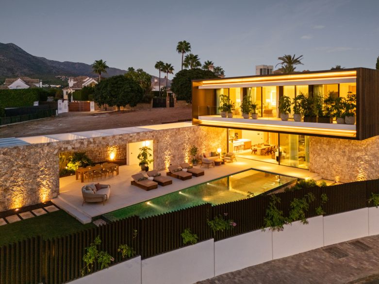 A Contemporary Masterpiece on Marbella’s Golden Mile