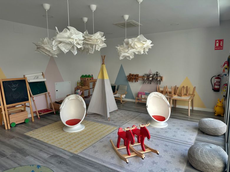 Moderno apartamento de 3 dormitorios en venta en el corazón de San Pedro de Alcántara