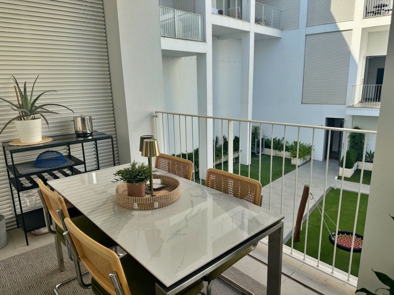 Moderno apartamento de 3 dormitorios en venta en el corazón de San Pedro de Alcántara